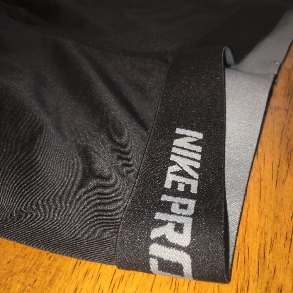 Nike pro capris